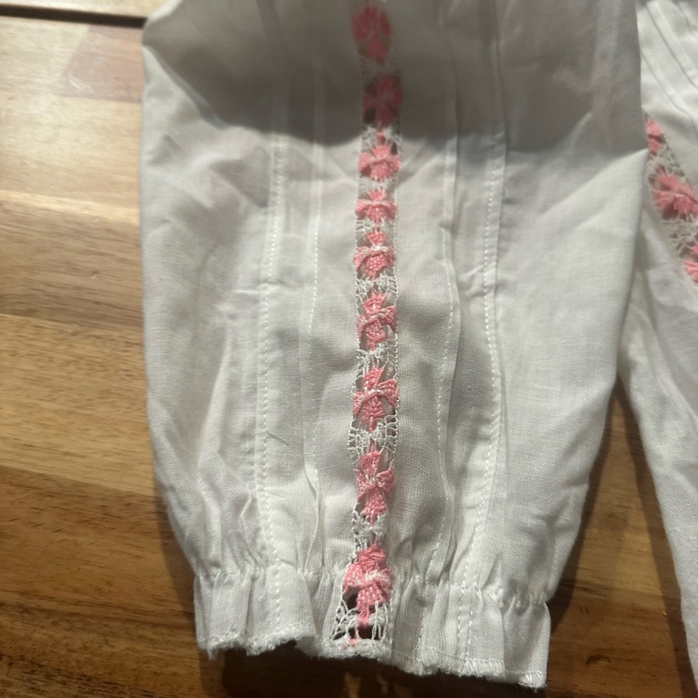 Mi Golondrina | Embroidered Top|White w/ Pink Flower| NWOT - Picture 5 of 7